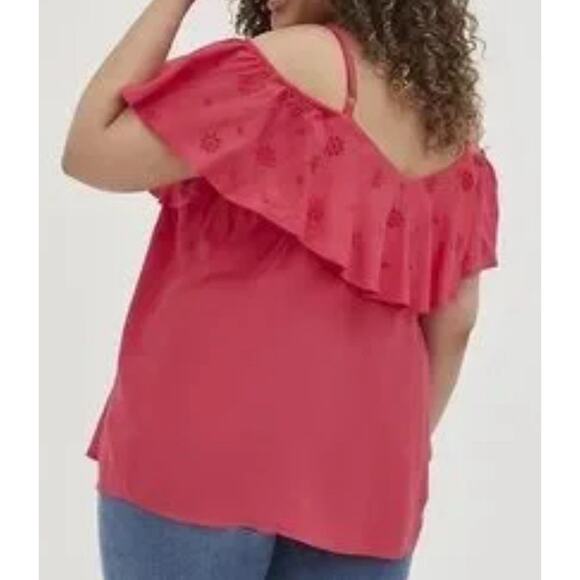 NWT Torrid Women's Plus Challis Embroidered Cold Shoulder Top Pink Size 3 - Picture 1 of 5